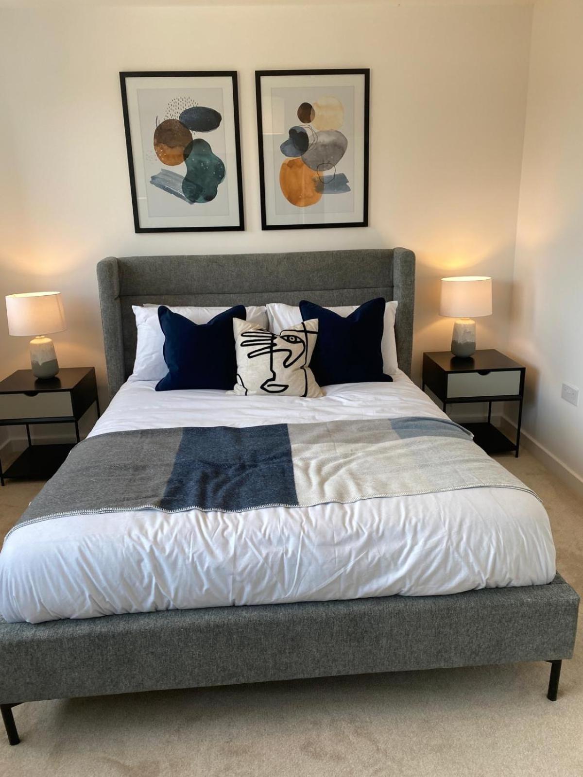 Comfortable Double Room & Single Room In Vibrant Hatfield Neighbourhood Bagian luar foto