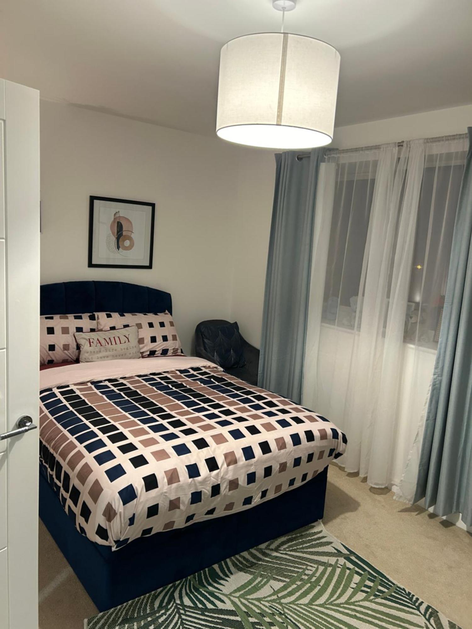 Comfortable Double Room & Single Room In Vibrant Hatfield Neighbourhood Bagian luar foto