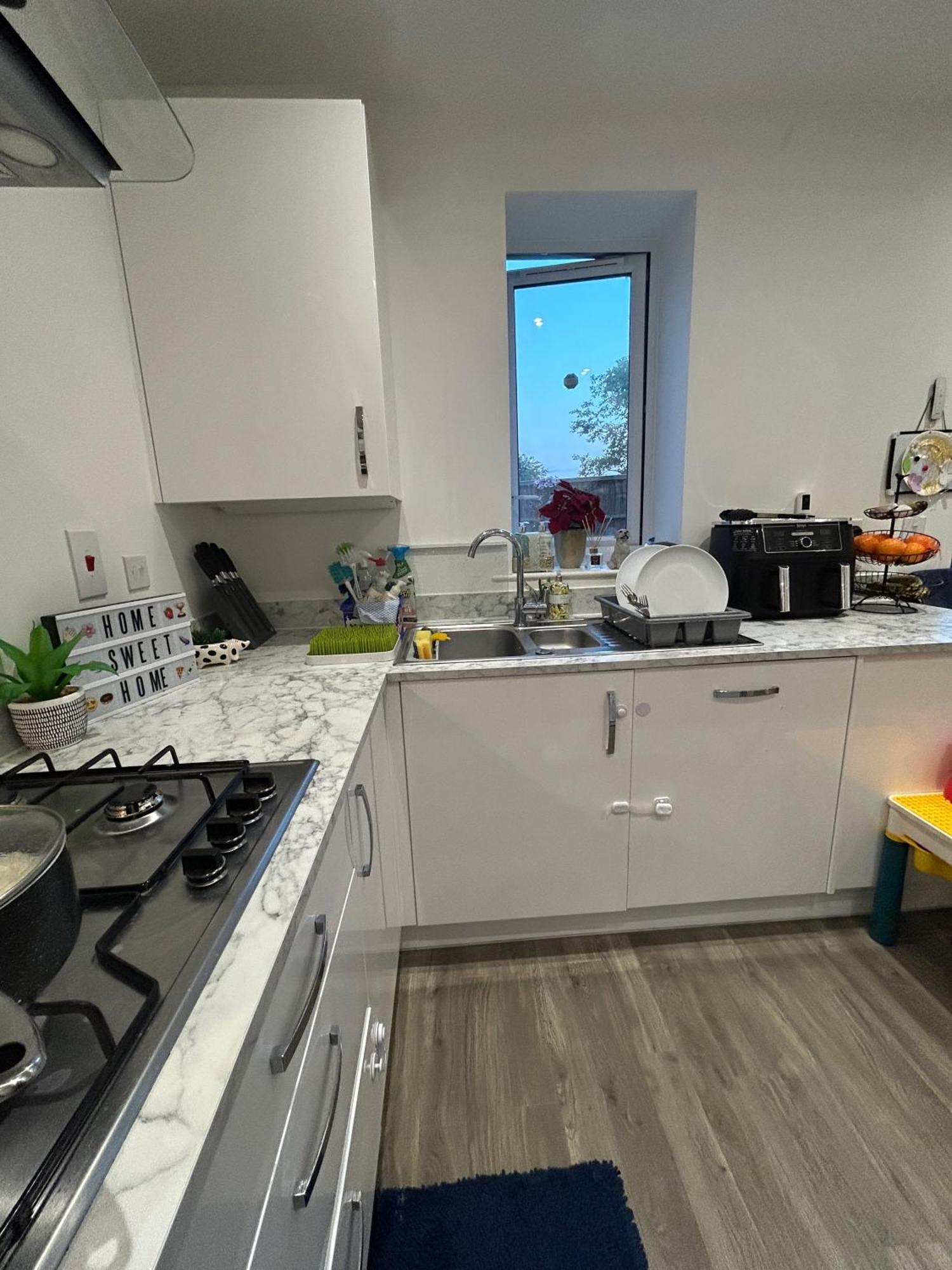 Comfortable Double Room & Single Room In Vibrant Hatfield Neighbourhood Bagian luar foto